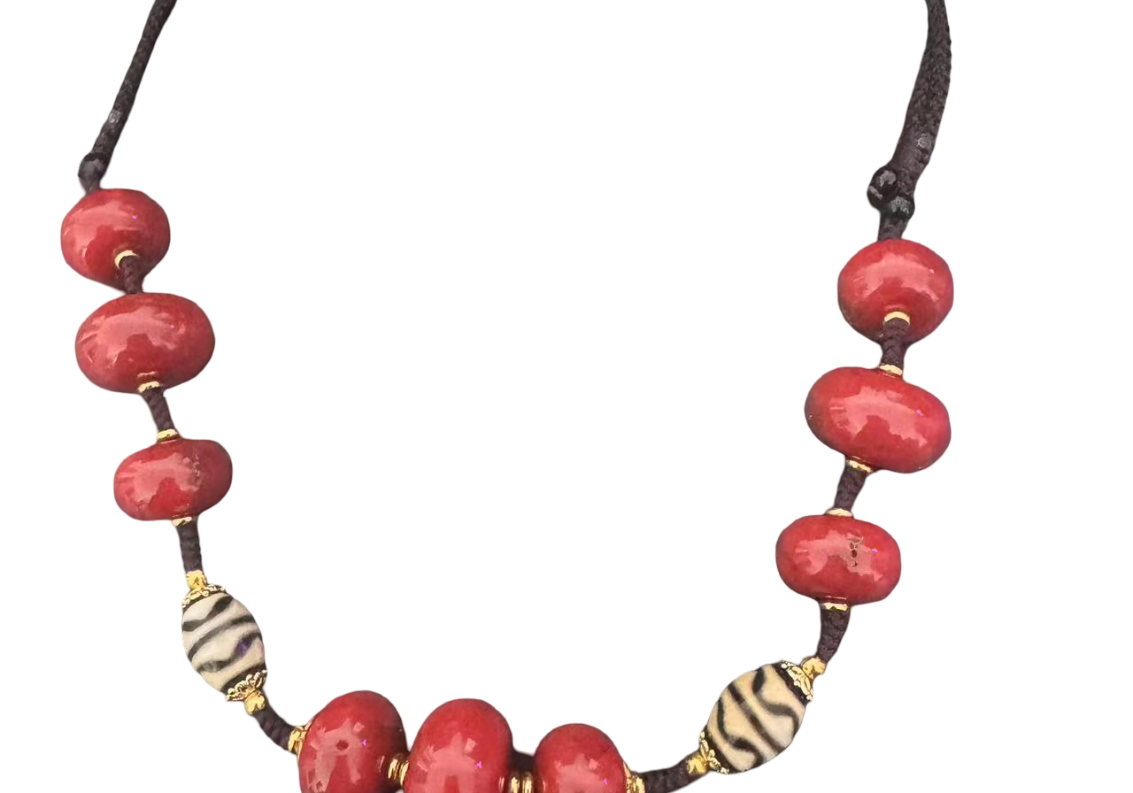 Tibetische Halskette mit Koralle